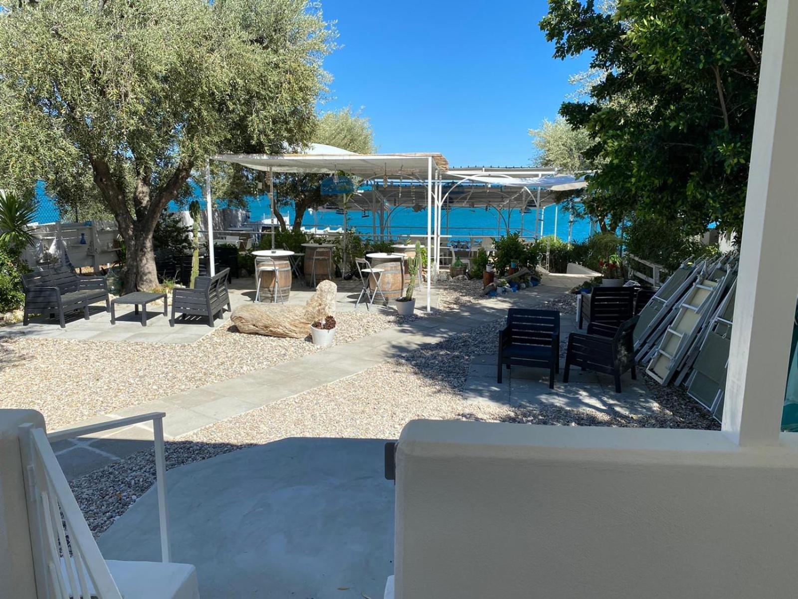 B&B Direttamente Sul Mare Da Antonino Маттината Экстерьер фото